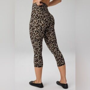 Fabletics PureLuxe TLC Capri size L -Brutalist Khaki Lisa Leo- like new